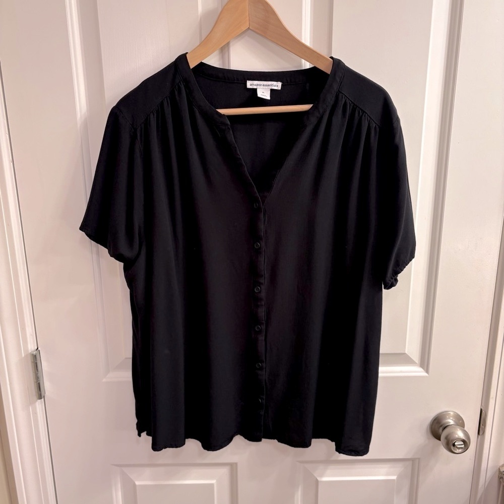 Amazon Essentials Black Relaxed Short Sleeve Blouse